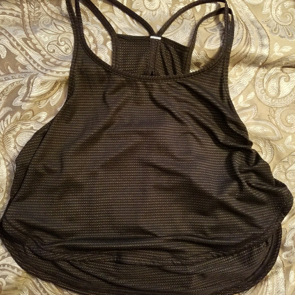 Lululemon sz 4 cropped tank